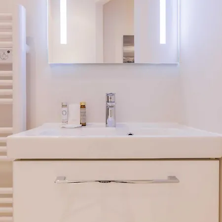 Modern - 2br - 6p - Saint-ambroise Apartment *